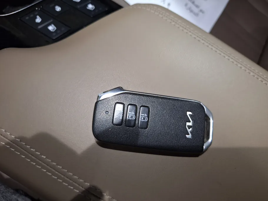 2022 Kia K8 MID 