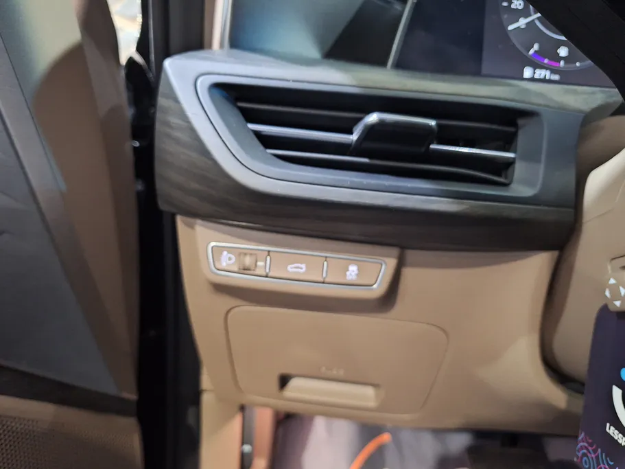 2022 Kia K8 MID 