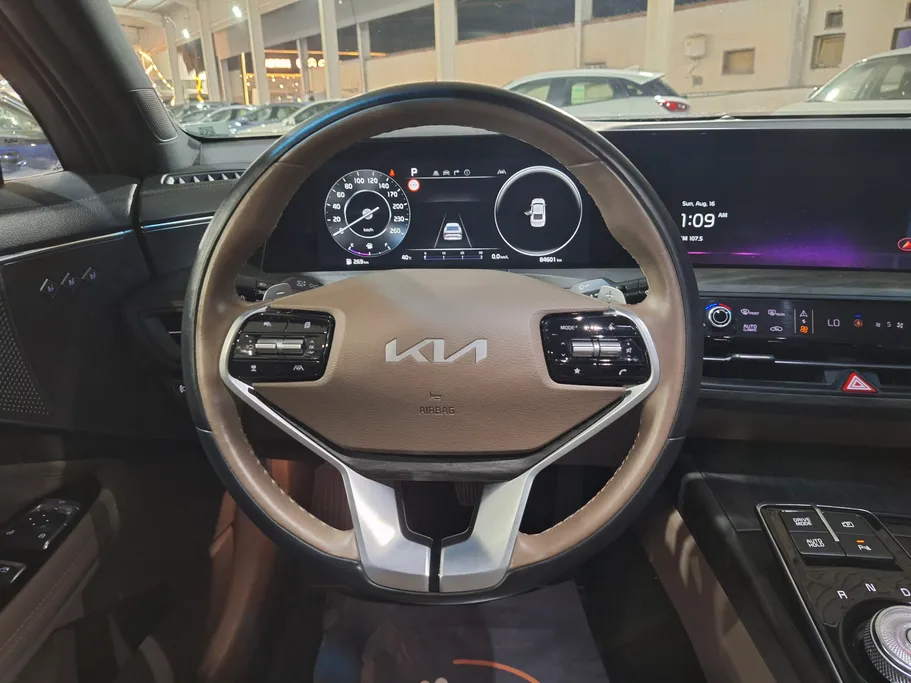 2022 Kia K8 MID 
