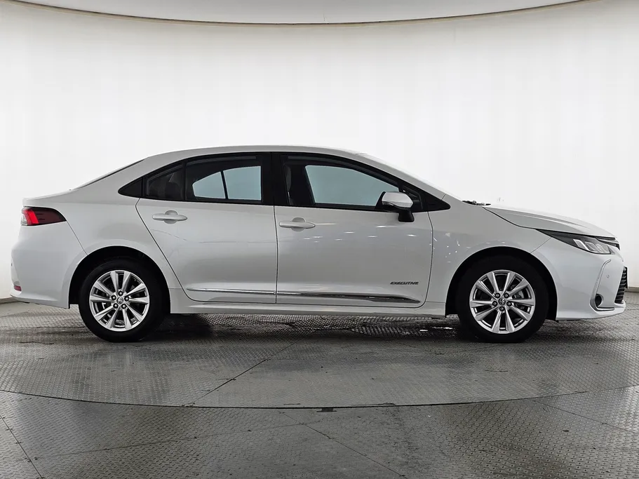 2024 تويوتا Corolla XLI Executive 