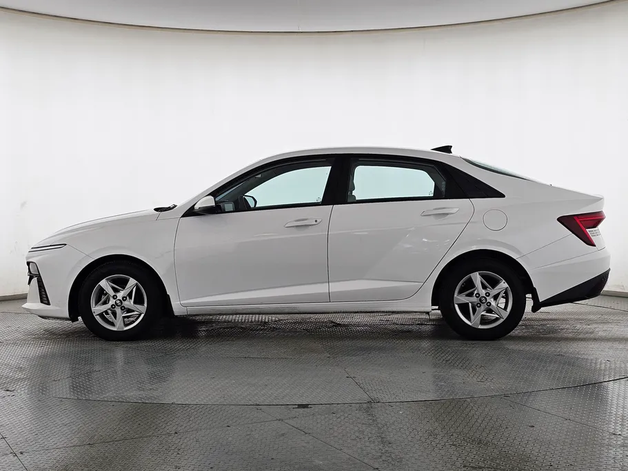 2024 Hyundai Accent Fleet 