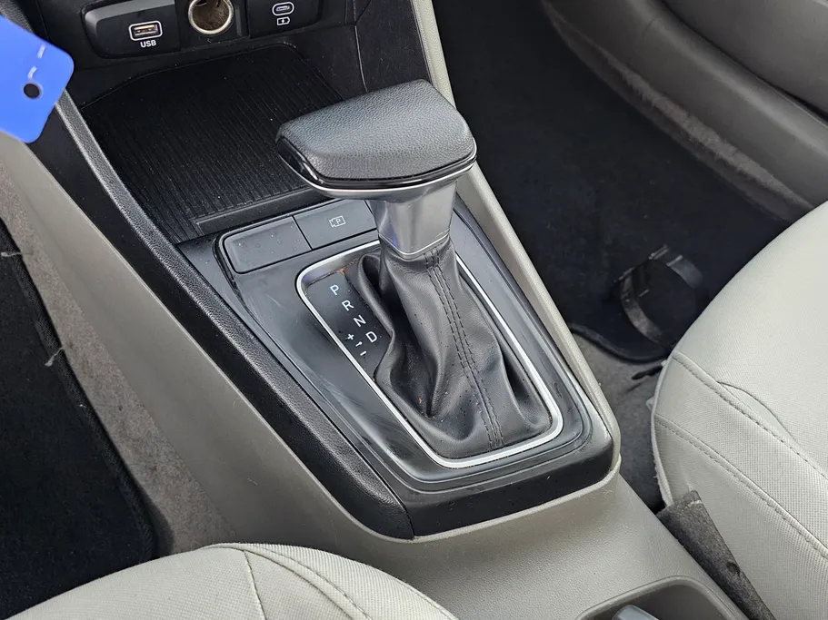 2024 Hyundai Accent Fleet 