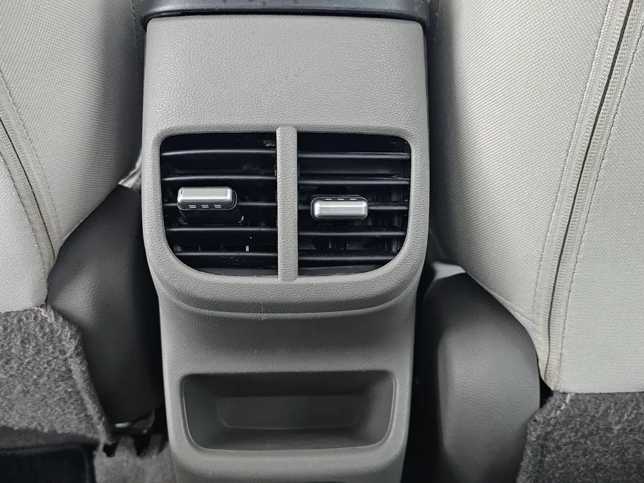 2024 Hyundai Accent Fleet 