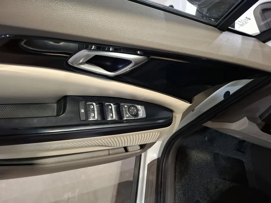2023 Kia Carnival GL 