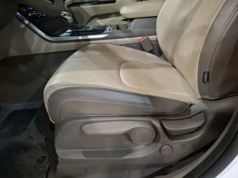2023 Kia Carnival GL 