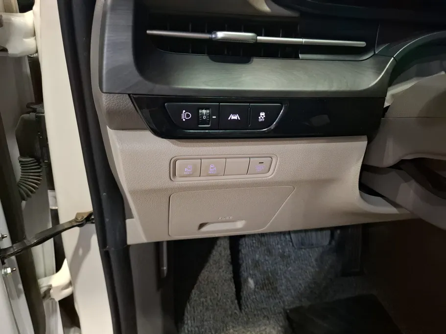 2023 Kia Carnival GL 