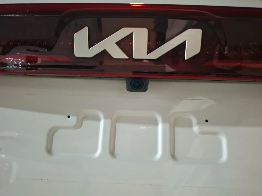 2023 Kia Carnival GL 