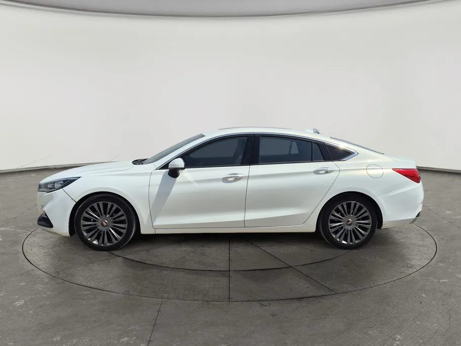 2021 Hongqi H5 Luxury 