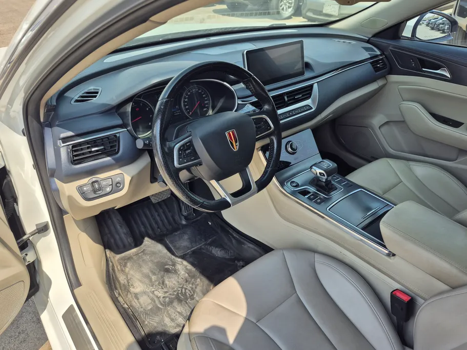 2021 Hongqi H5 Luxury 