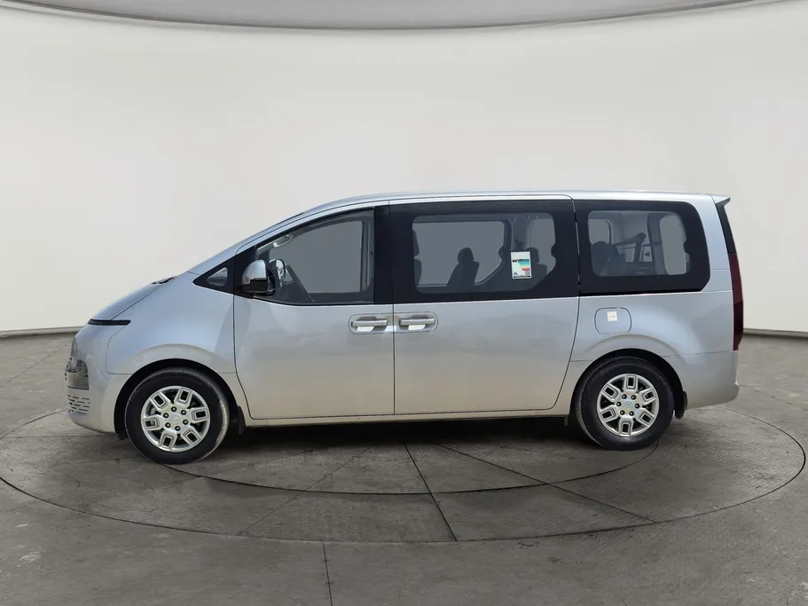 2024 Hyundai Staria Smart 9 ST 