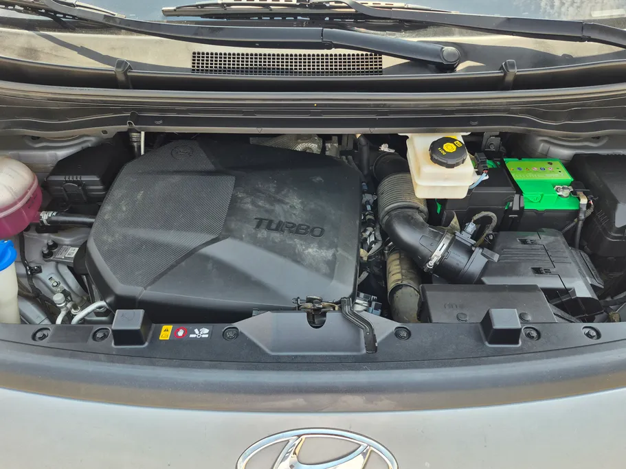 2024 Hyundai Staria Smart 9 ST 