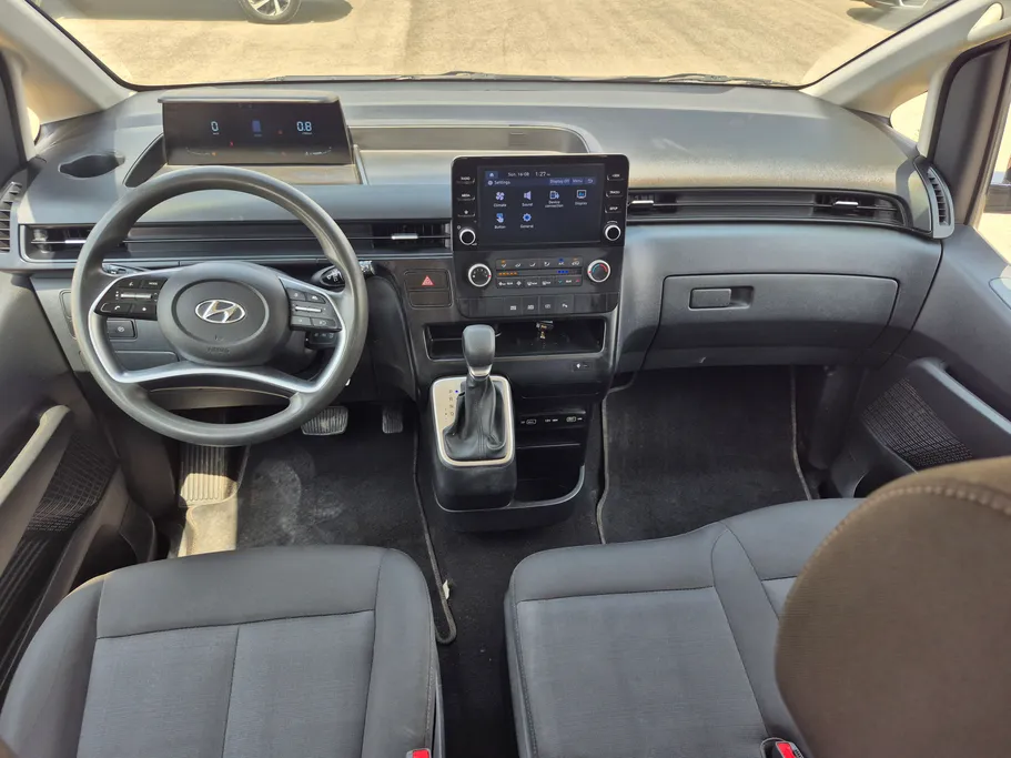 2024 Hyundai Staria Smart 9 ST 