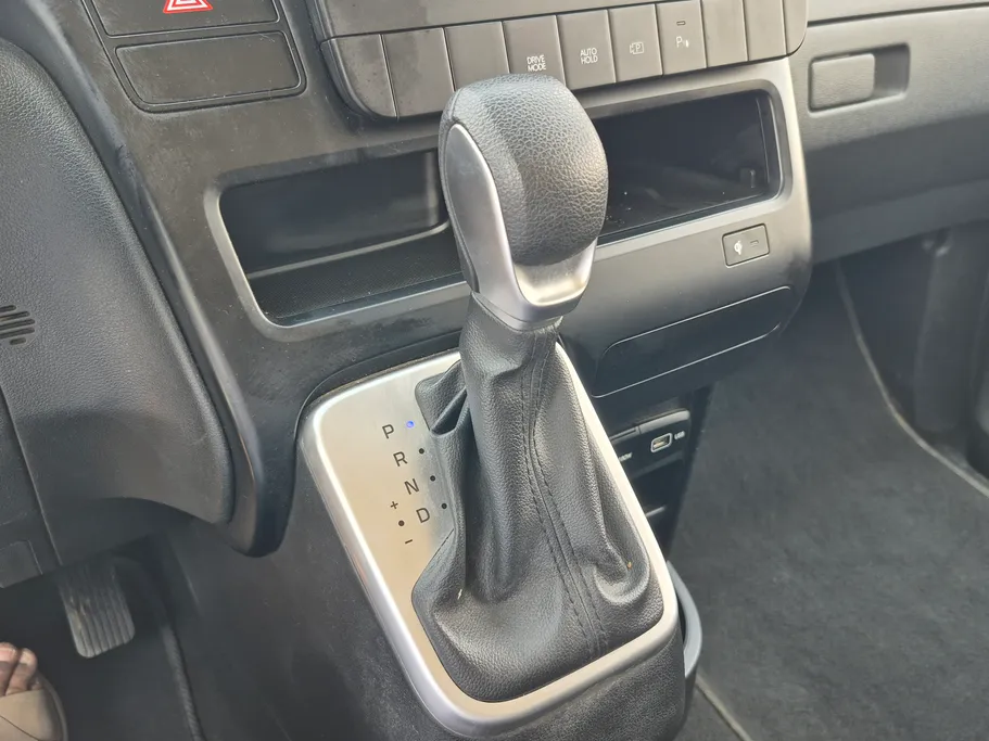 2024 Hyundai Staria Smart 9 ST 