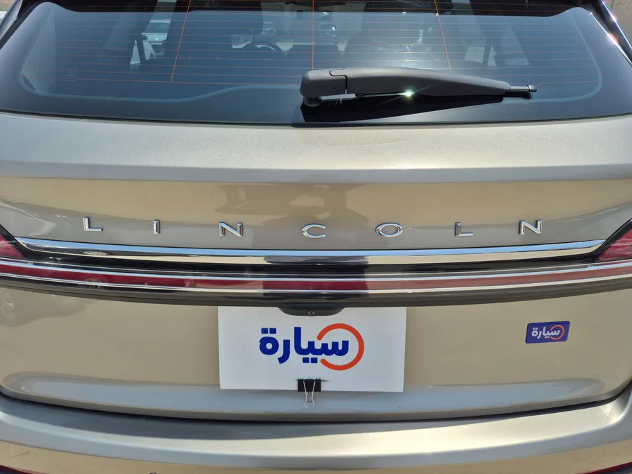 لينكولن نوتيلوس بلاك لابل 2023 