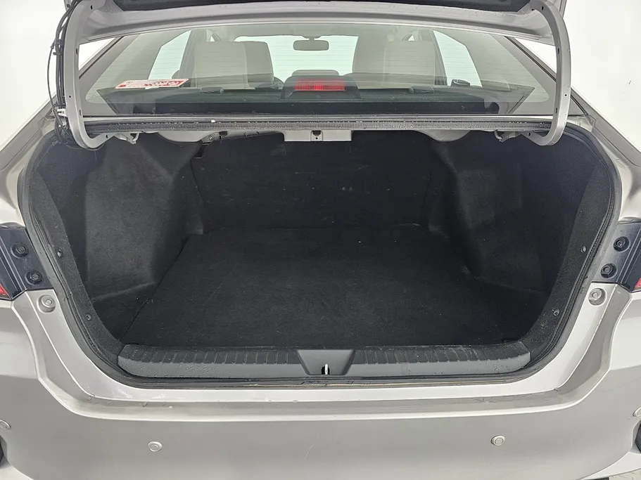 2023 Toyota Yaris  Y 
