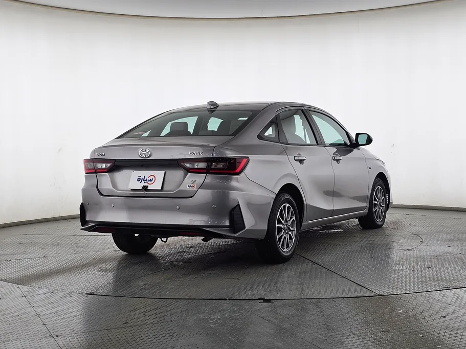 2023 Toyota Yaris  Y 