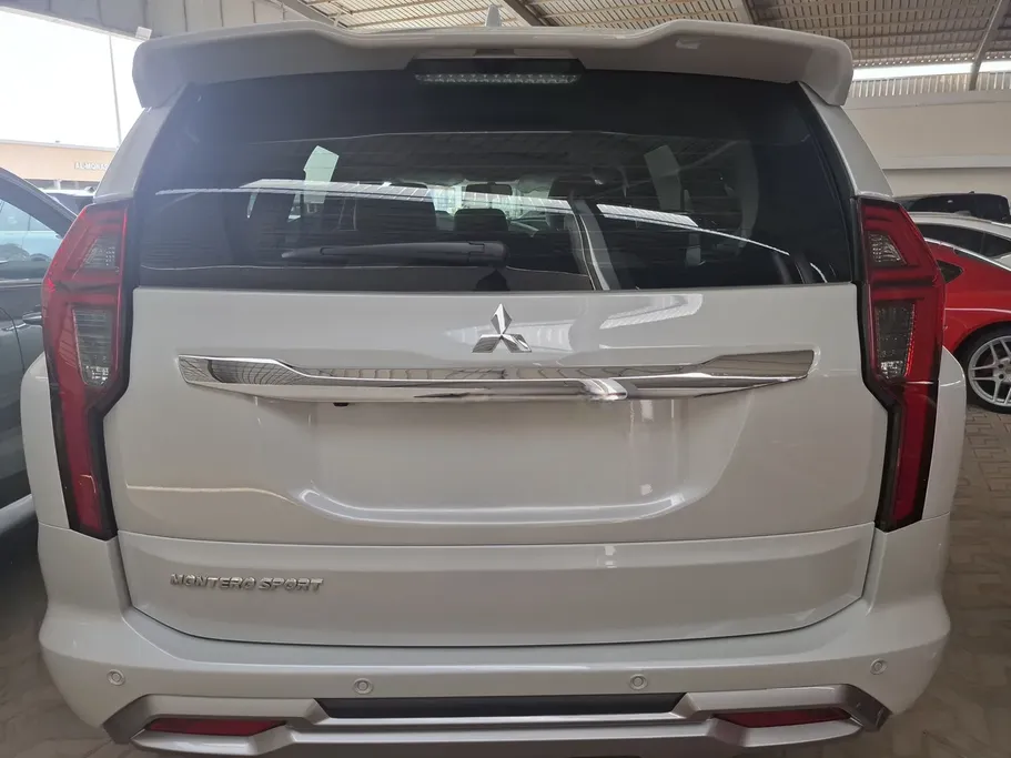 2025 Mitsubishi Montero Sport GLS-HL 