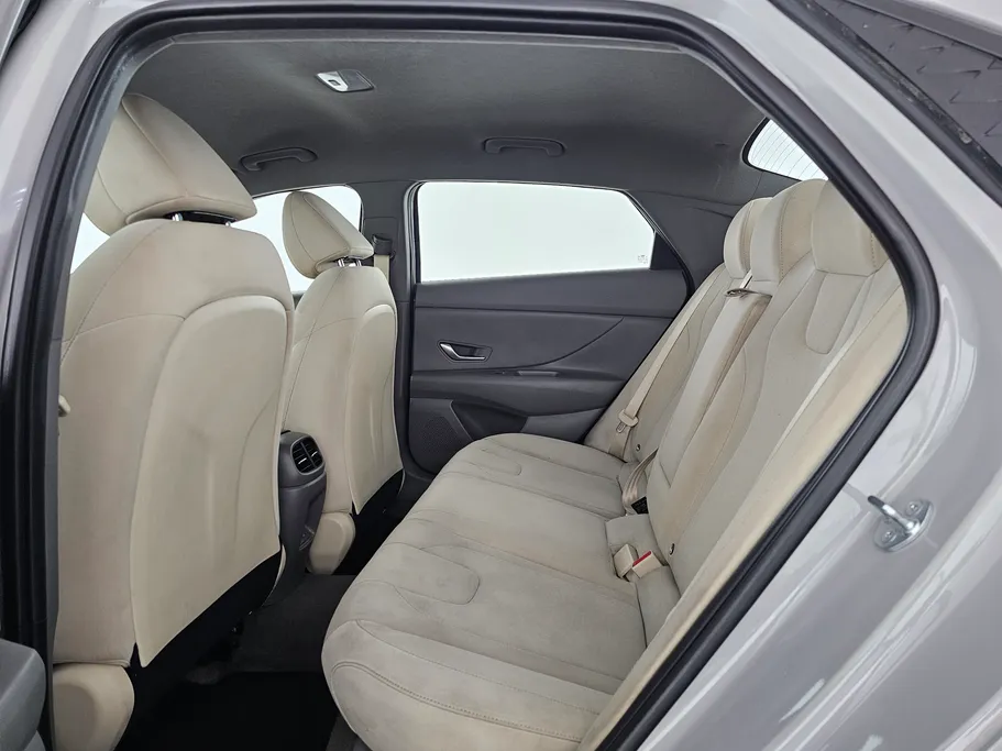 2024 Hyundai Elantra Fleet 