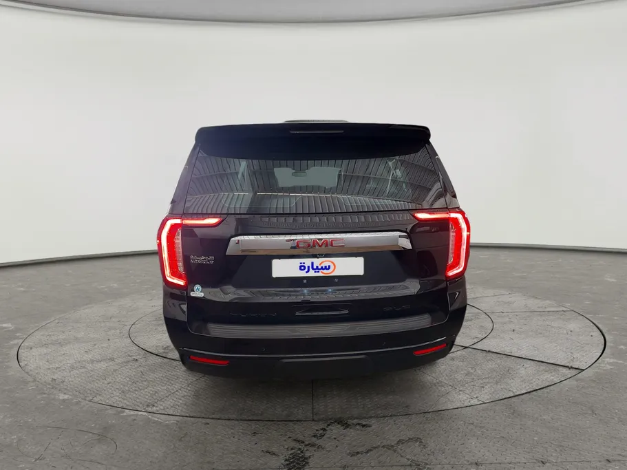 2023 GMC Yukon SLE 