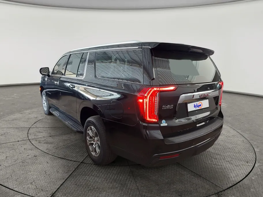 2023 GMC Yukon SLE 