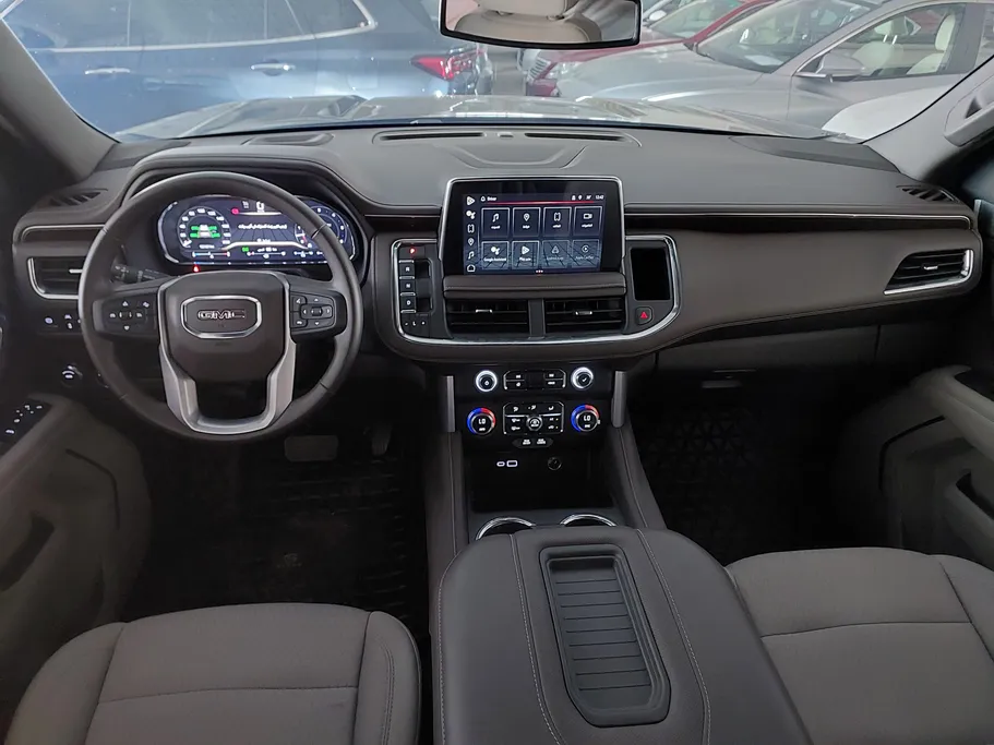 2023 GMC Yukon SLE 