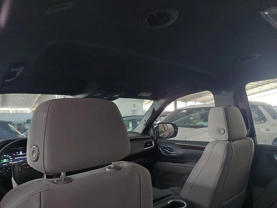 2023 GMC Yukon SLE 