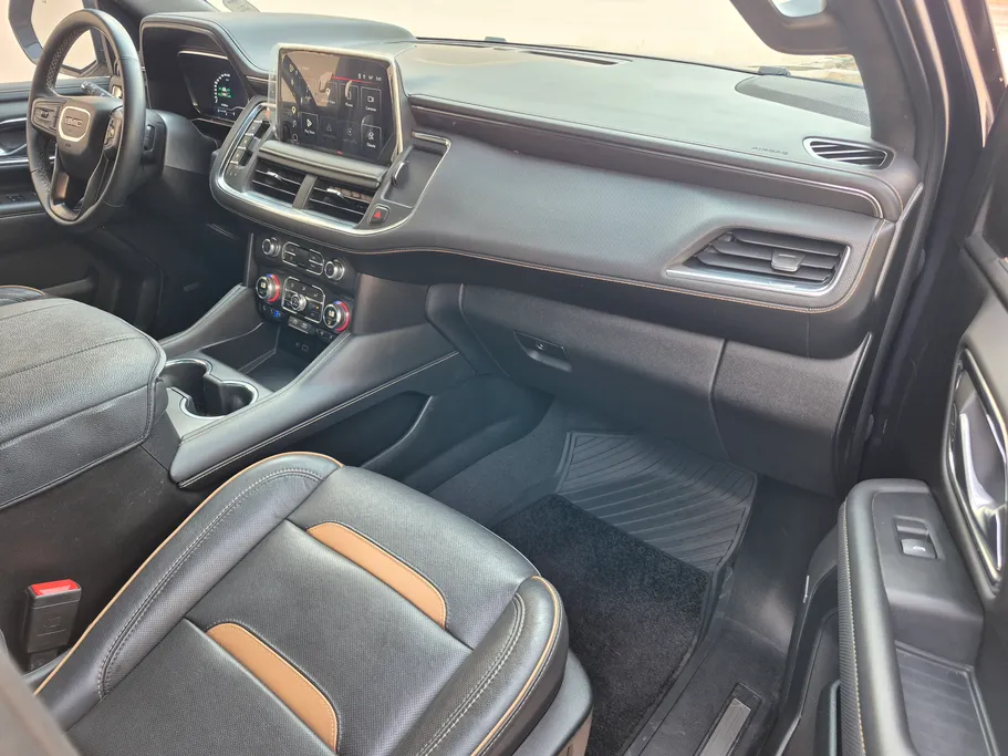 2023 GMC Yukon AT4 Ultimate 