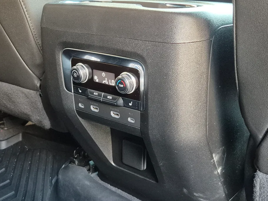 2023 GMC Yukon AT4 Ultimate 