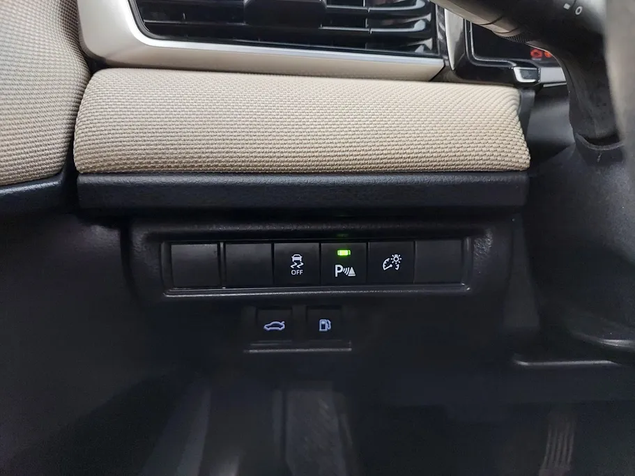2025 تويوتا Camry  E HEV 