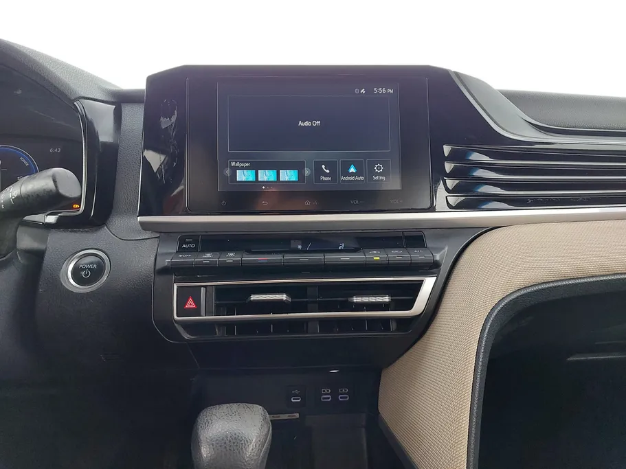 2025 تويوتا Camry  E HEV 