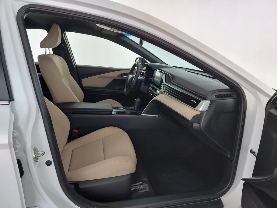 2025 تويوتا Camry  E HEV 