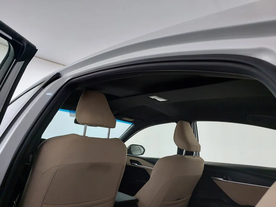 2025 تويوتا Camry  E HEV 