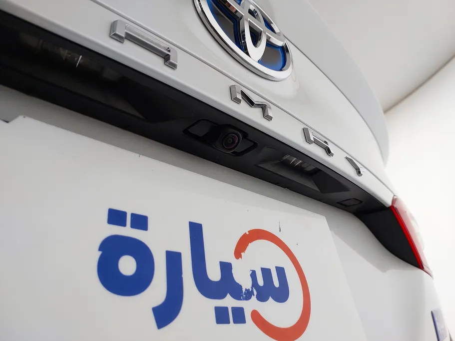 تويوتا كامري GLE HEV  2022 