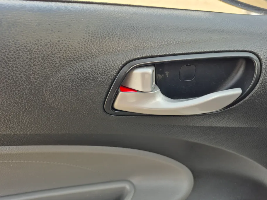2022 Kia Pegas LX 