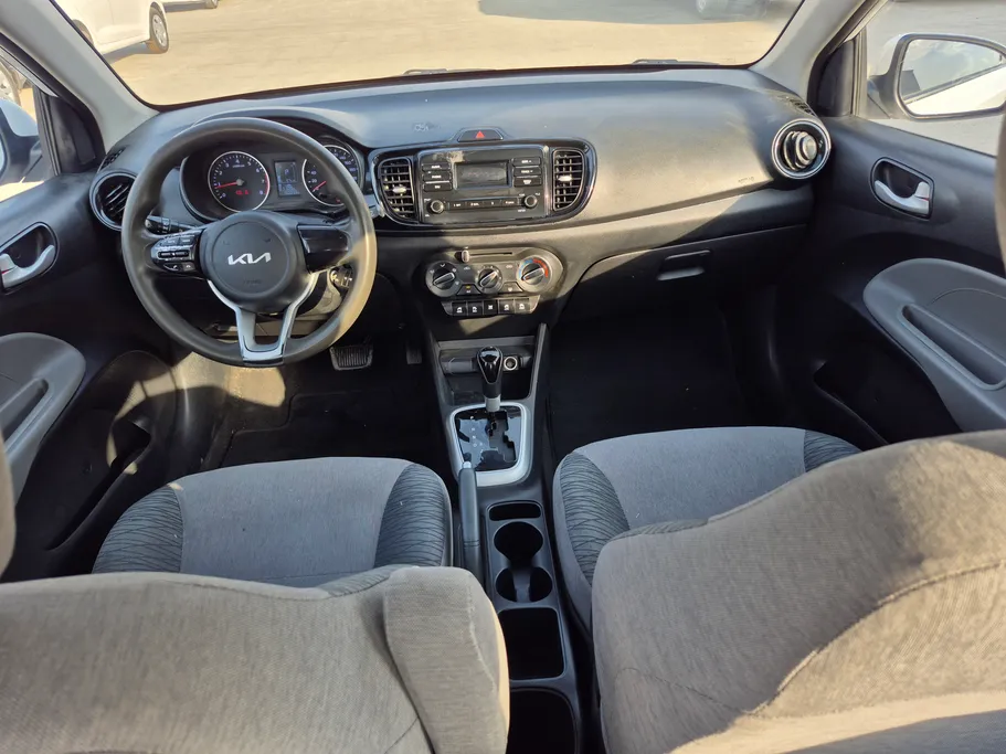 2022 Kia Pegas LX 