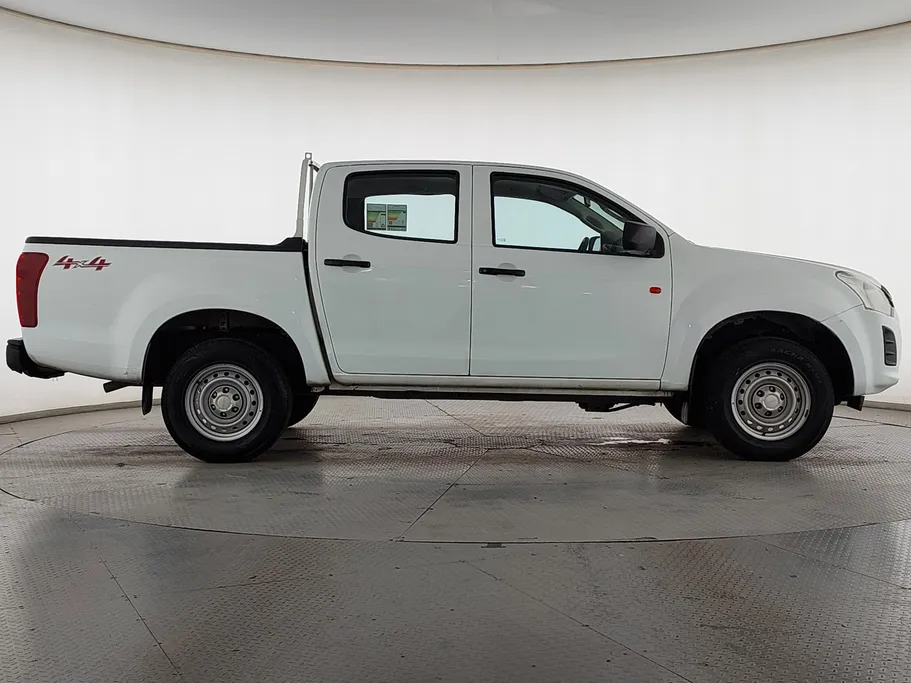 ايسوزو دي ماكس Double Cab 2023 