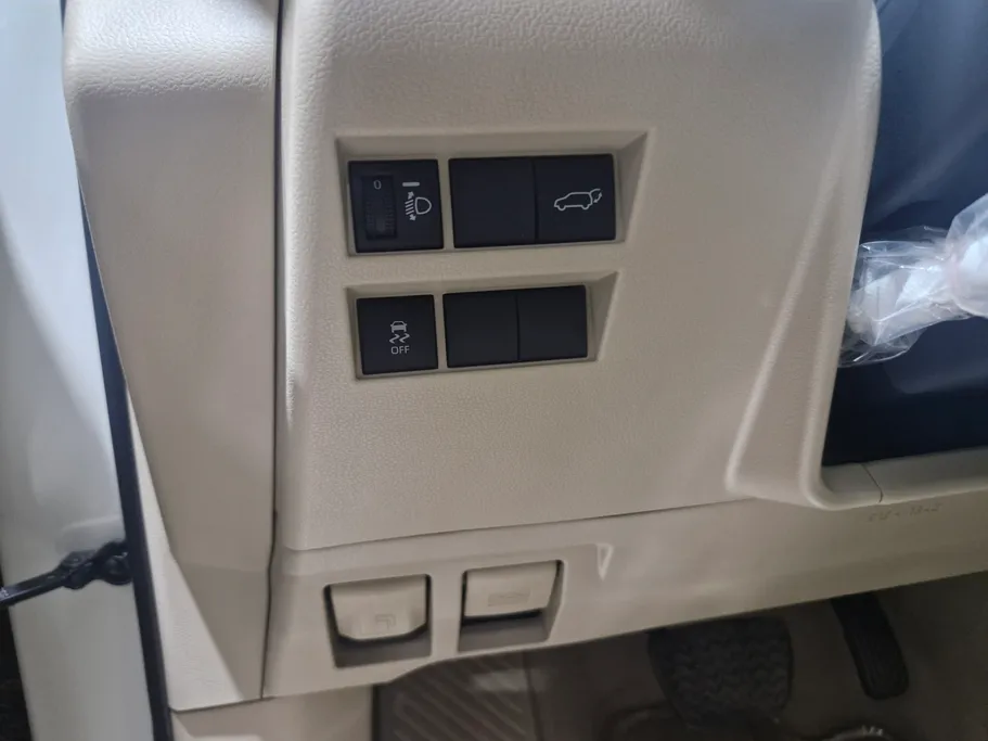 2023 Toyota Land Cruiser GXR 