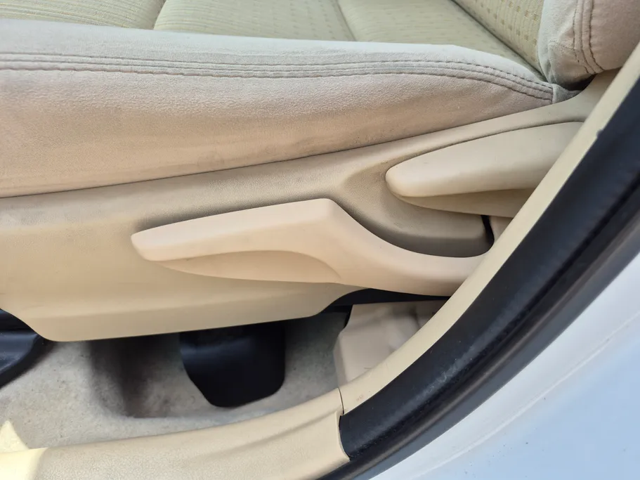 2022 Toyota Yaris  Y 