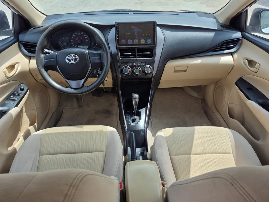 2022 Toyota Yaris  Y 