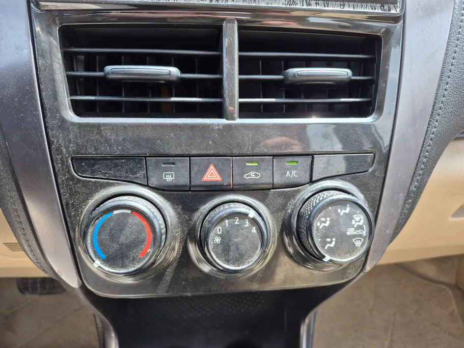 2022 Toyota Yaris  Y 