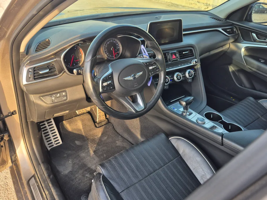 2020 Genesis G70 Prestige 