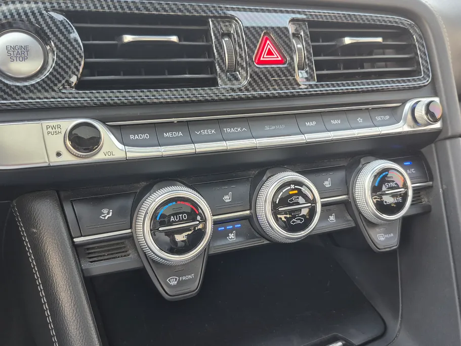 2020 Genesis G70 Prestige 