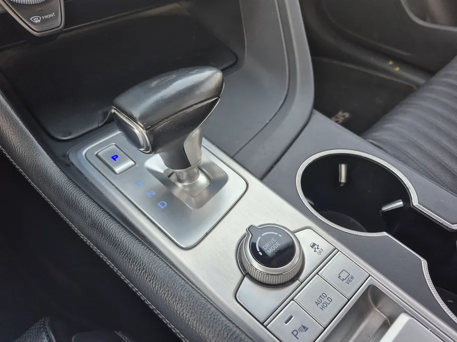 2020 Genesis G70 Prestige 