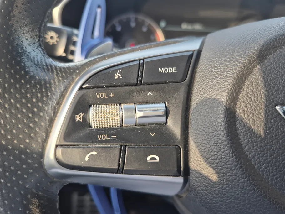2020 Genesis G70 Prestige 
