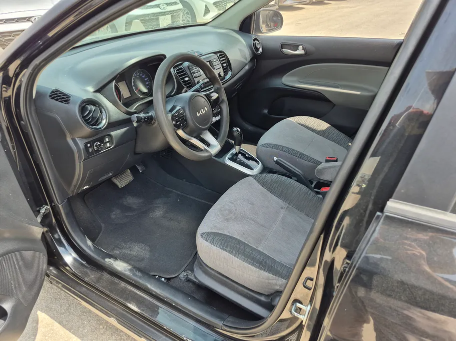 2023 Kia Pegas LX 