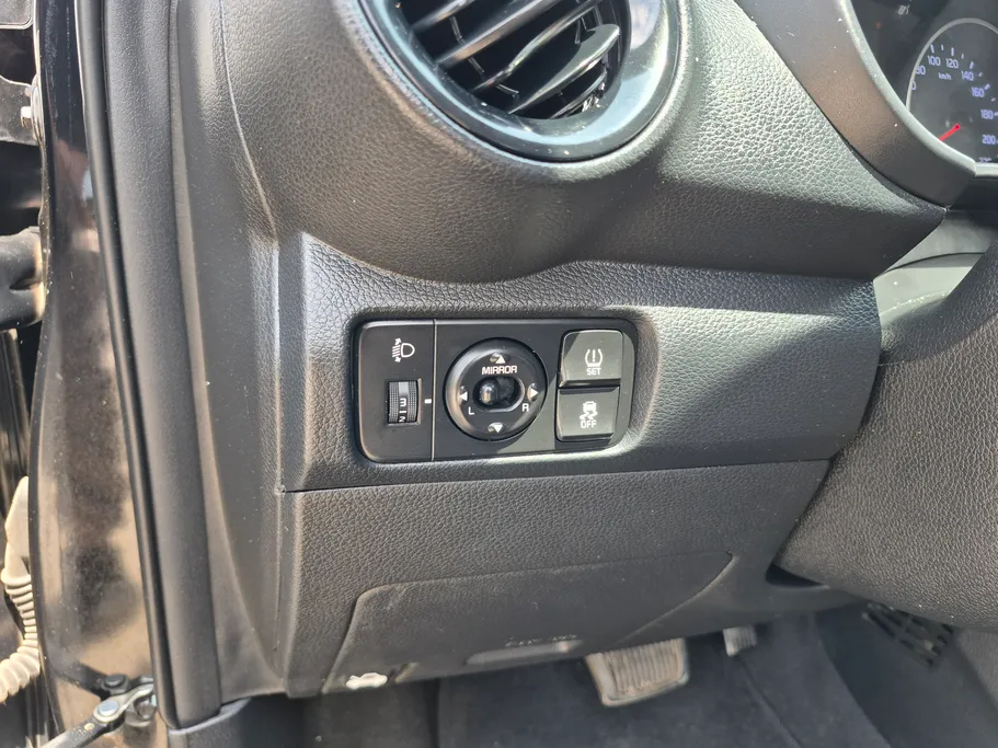 2023 Kia Pegas LX 