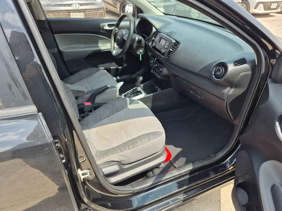 2023 Kia Pegas LX 