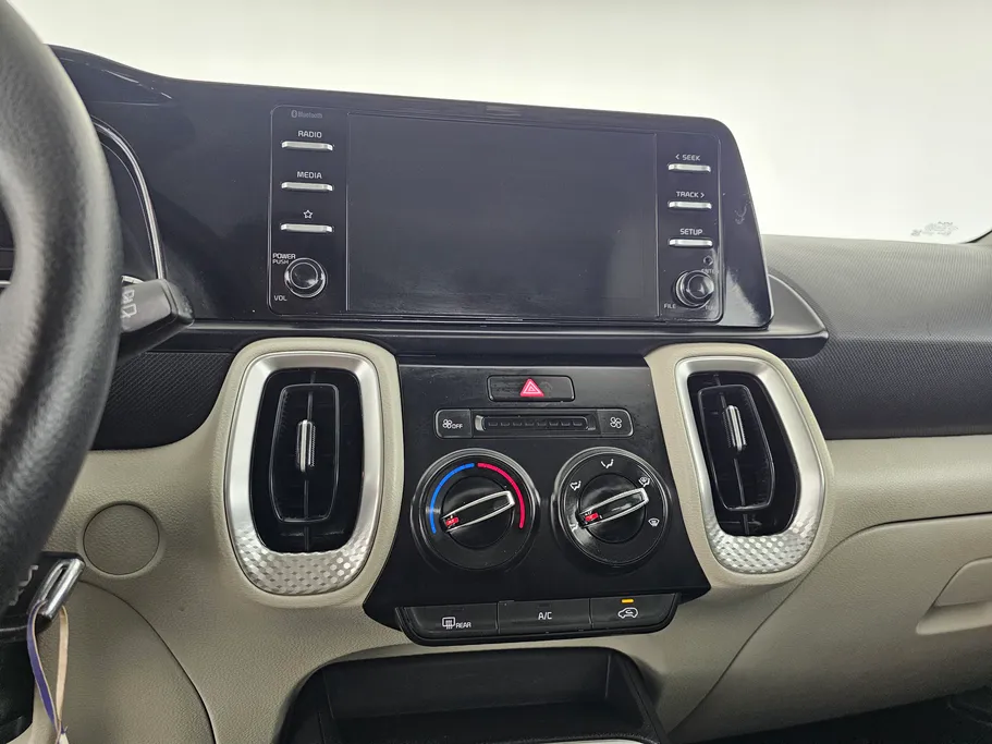 2023 Kia SONET LX 