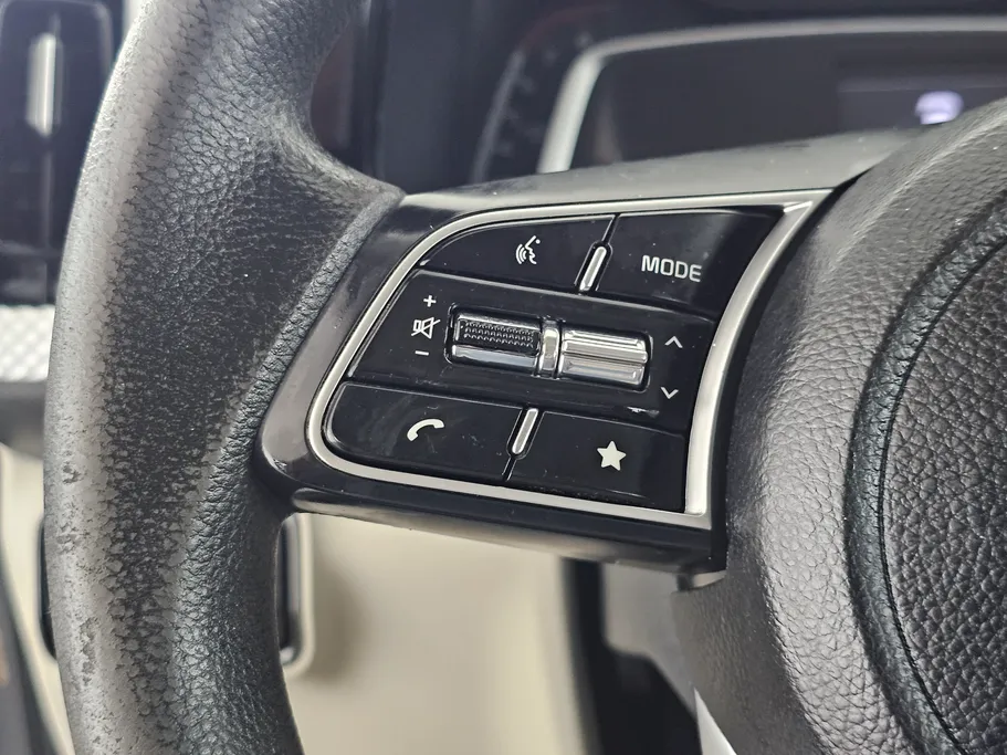 2023 Kia SONET LX 