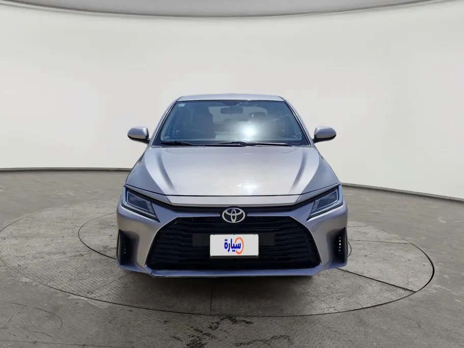 2023 Toyota Yaris  Y 